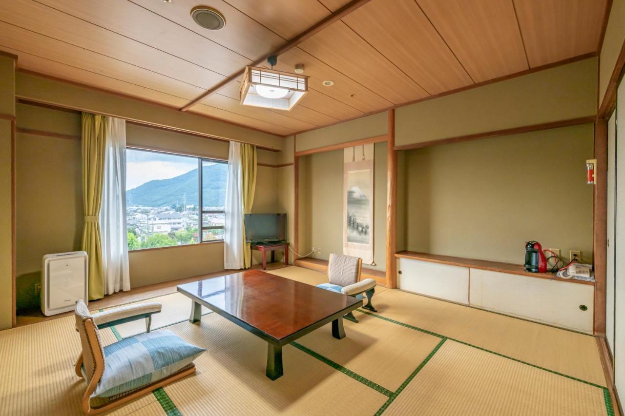 Isawa Tokiwa Hotel Fuefuki Экстерьер фото